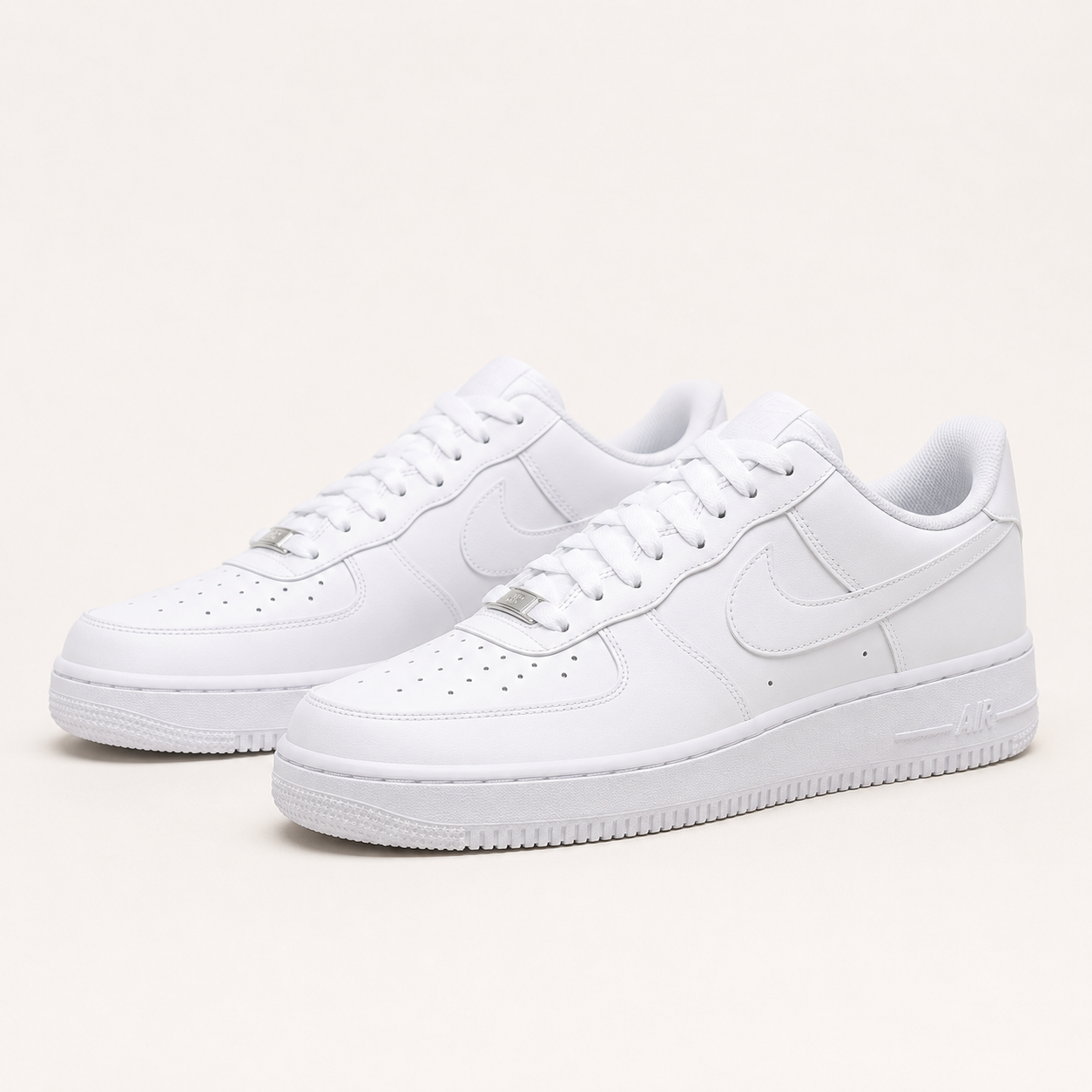 Tenis Nike Air Force 1'07
